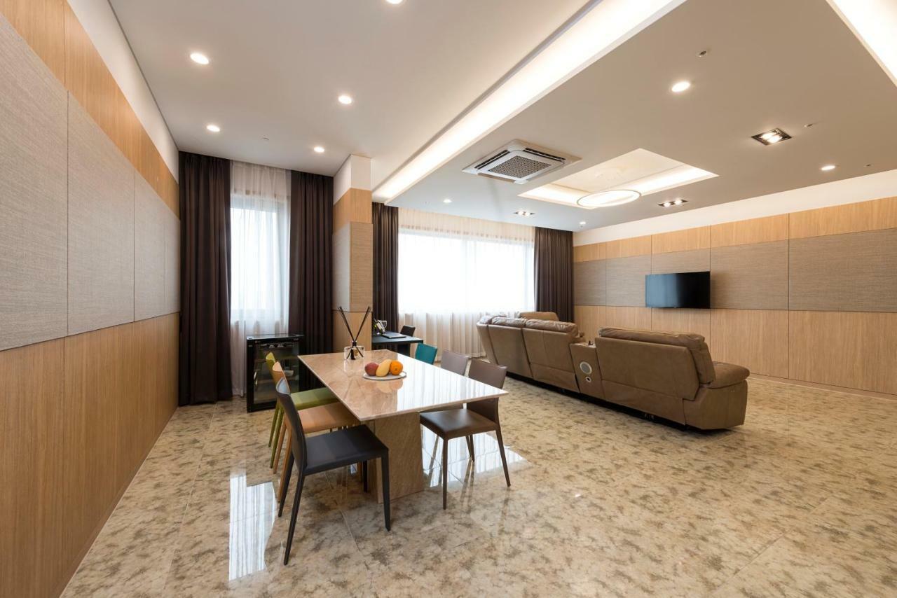 Goldriver Hotel Seul Esterno foto